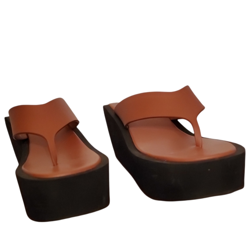 Frame Platform Thong Sandals